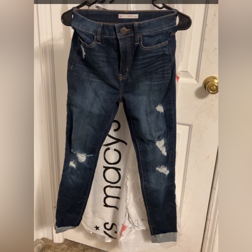 Diffrent brands of jeans
